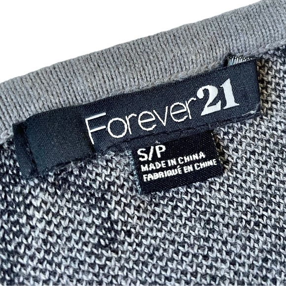 Forever 21 Reindeer Crop Cardigan Sweater Small S/P Deer Gray Black - Picture 3 of 12